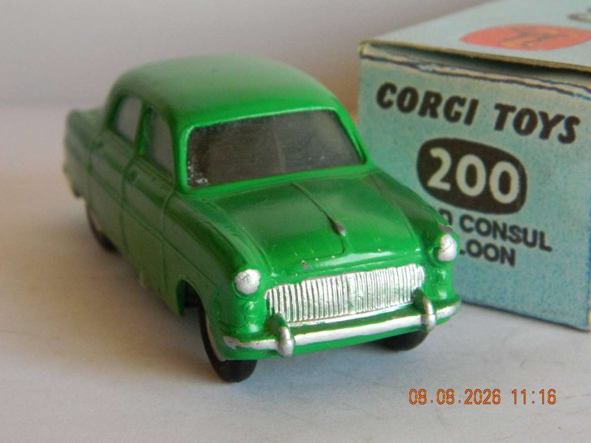 CORGI TOYS  -  200  -  FORD CONSUL