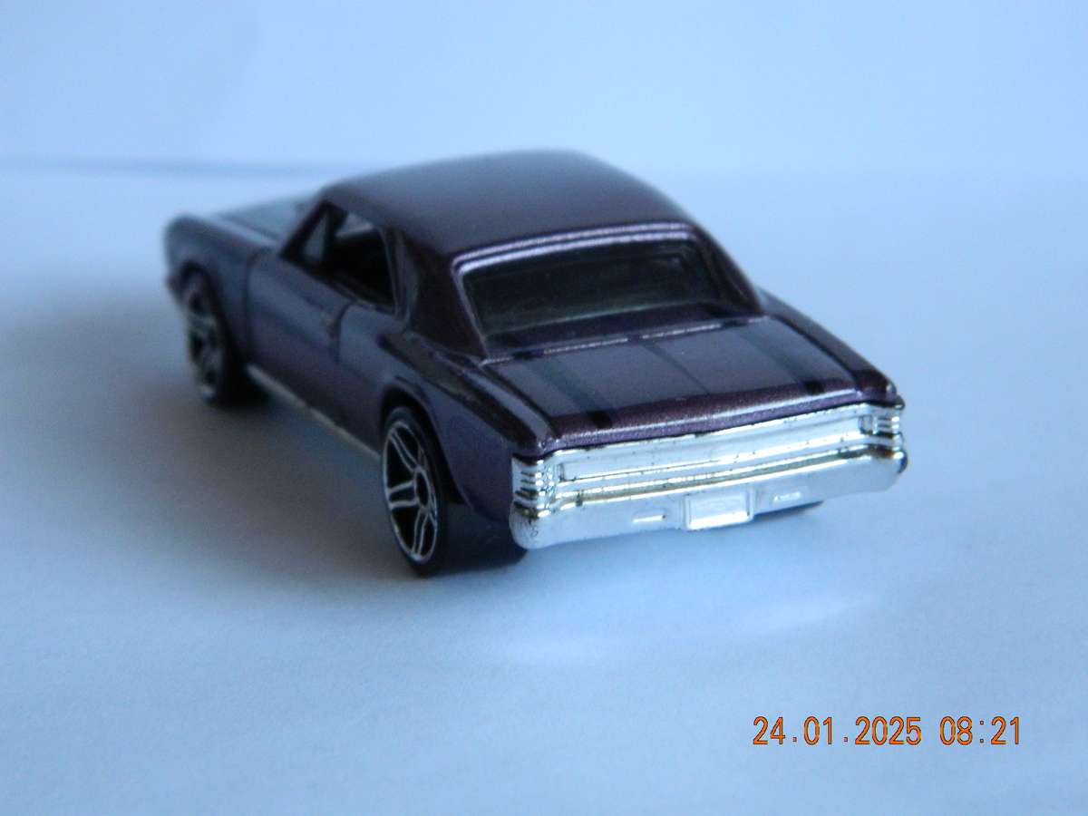 HOTWHEELS  -   1967 CHEVELLE