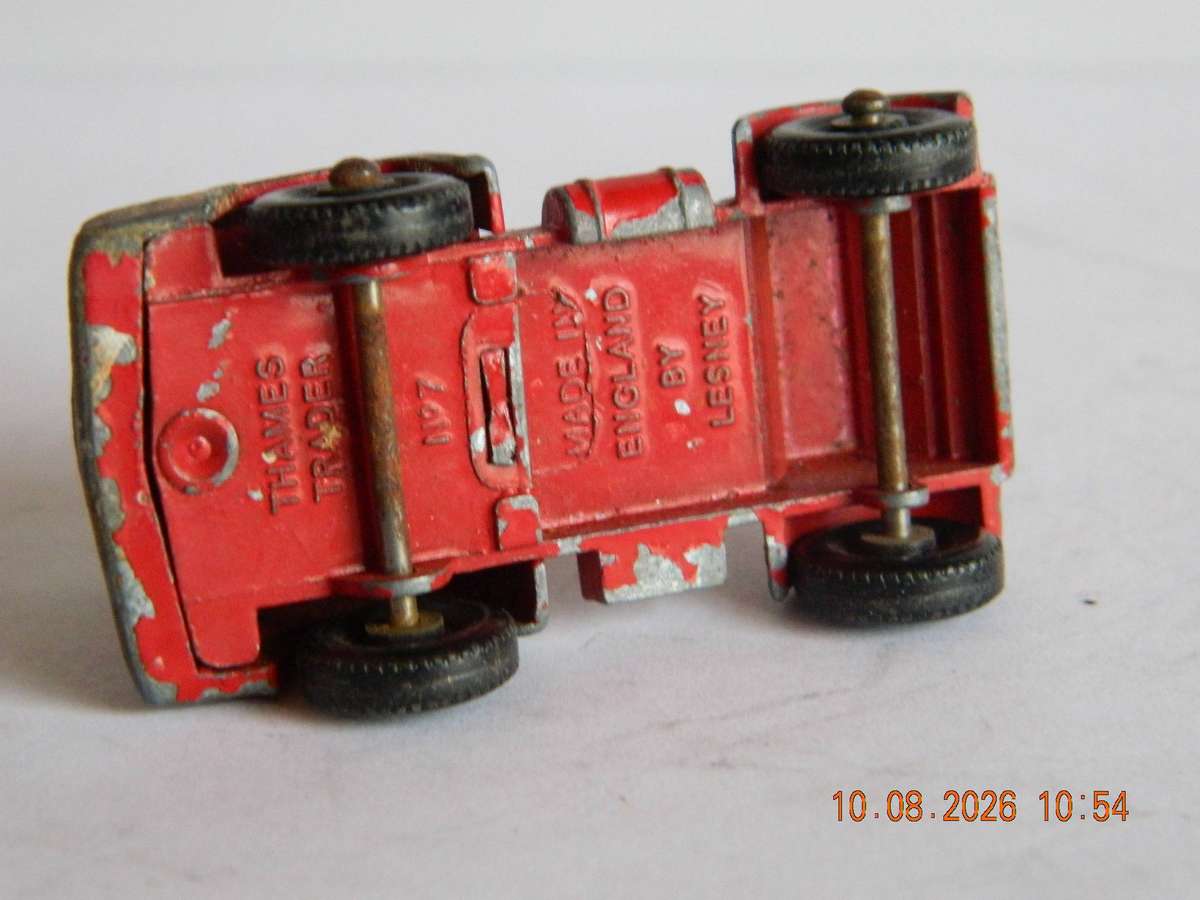 MATCHBOX MAJORPACK  -  7  -  THAMES TRADER CATTLE TRUCK CAB