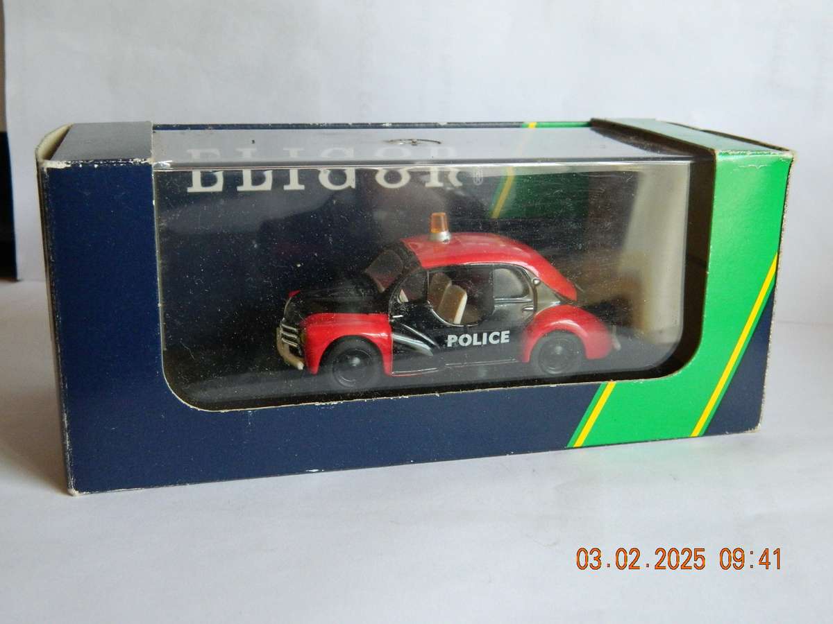 ELIGOR  -  100785  -  RENAULT 4 CV  POLICE MONEGASQUE