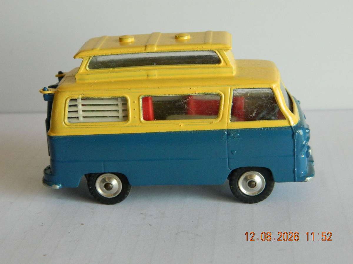 CORGI  TOYS  -  420    -  FORD THAMES  "AIRBORNE" CARAVAN