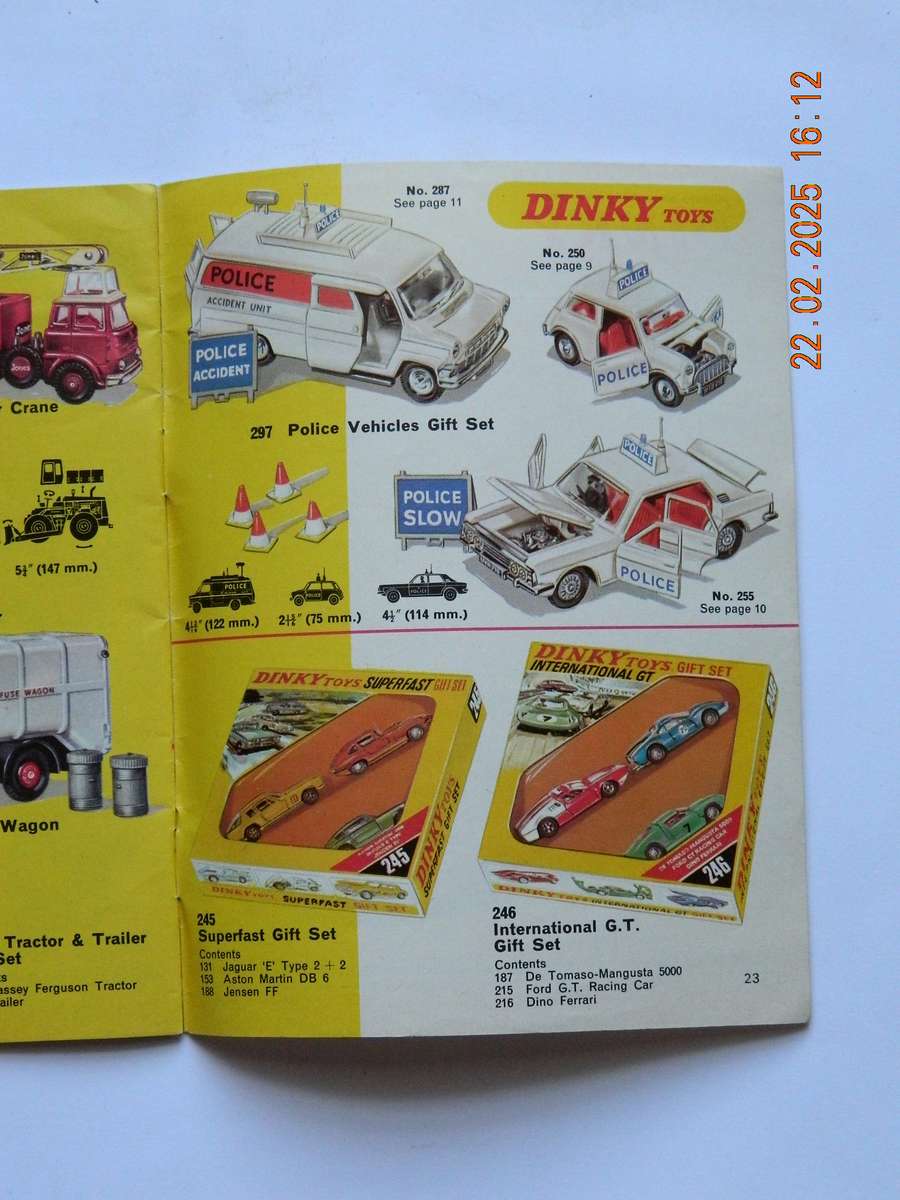 DINKY TOYS  -  PRODUCT MAGAZINE  -  NUMBER. 6  -    23  PAGES