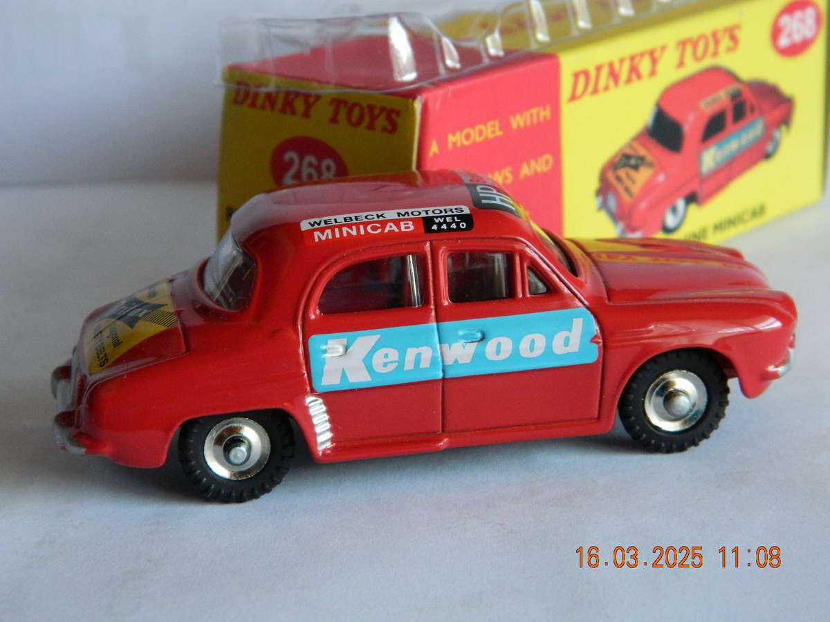 DEAGOSTINI - DINKY TOYS  -  268  -  RENAULT DAUPHINE MINICAB