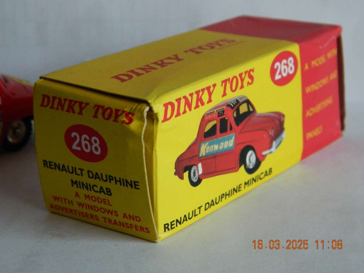 DEAGOSTINI - DINKY TOYS  -  268  -  RENAULT DAUPHINE MINICAB