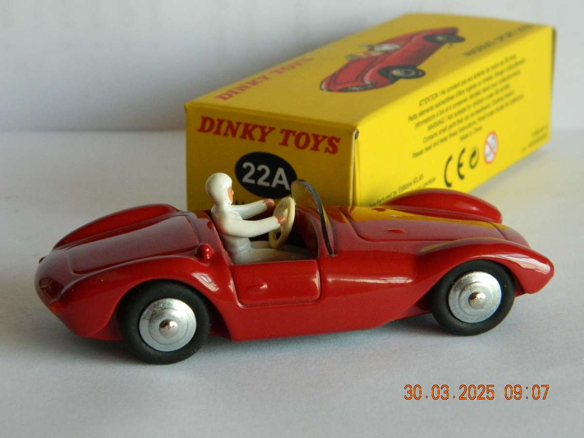 DEAGOSTINI - DINKY TOYS  -  22A  -   MASERATI SPORT  2000