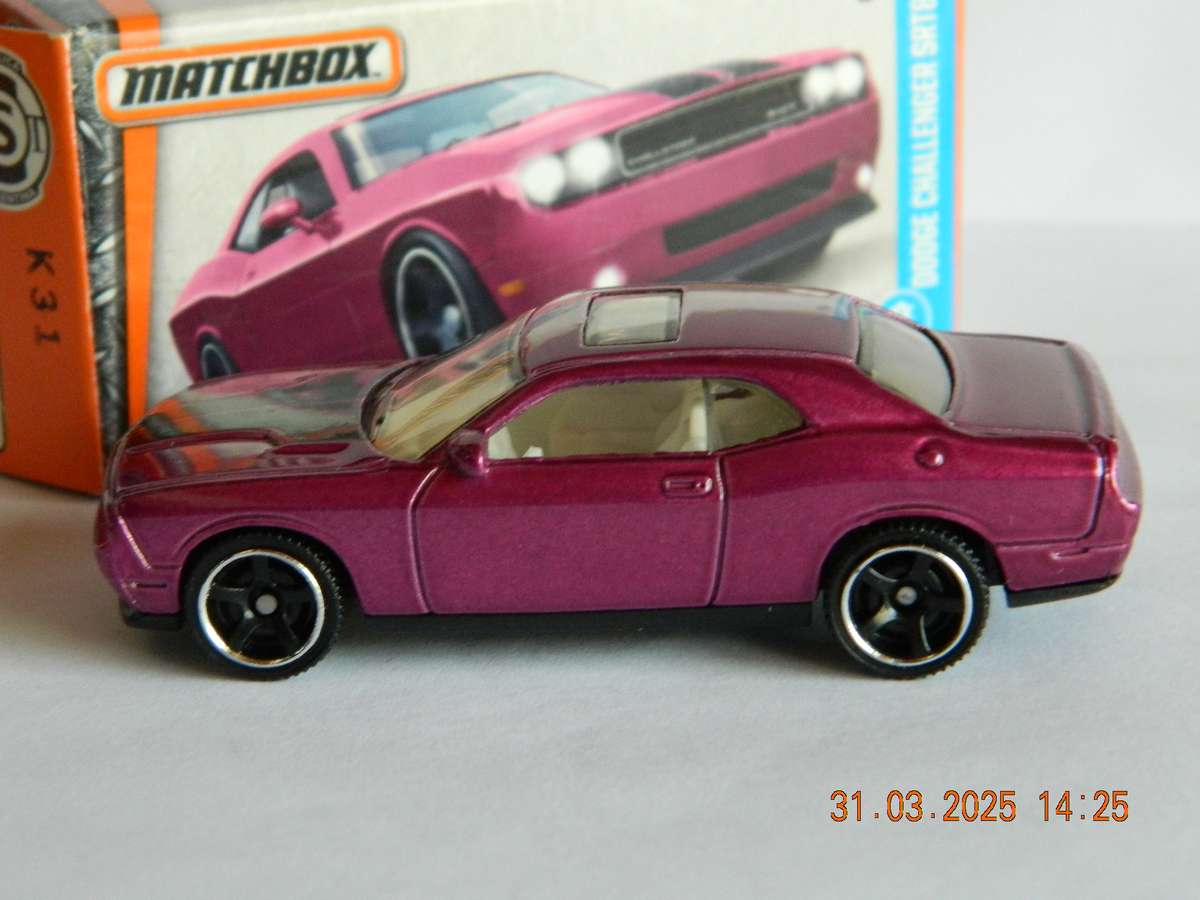 MATCHBOX  -  MB759  -  DODGE CHALLENGER