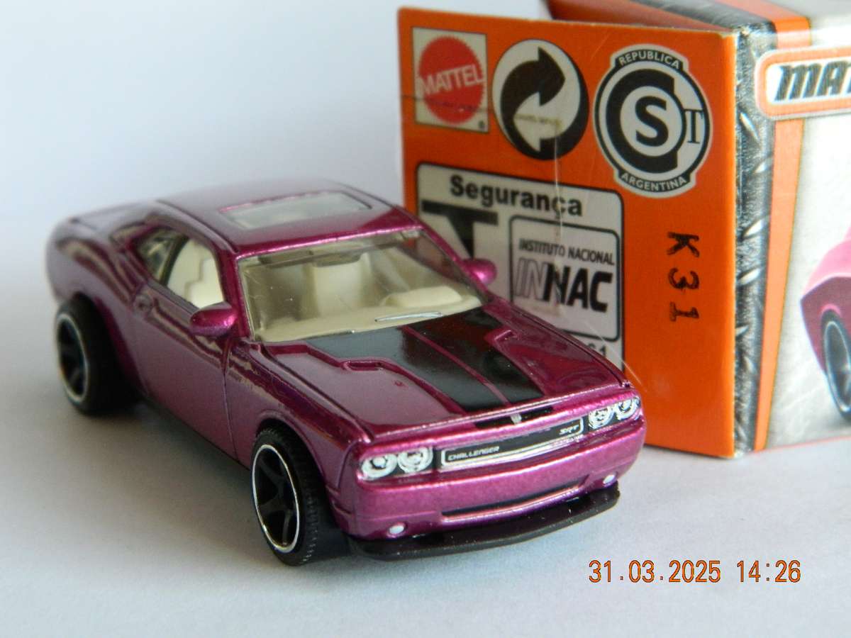 MATCHBOX  -  MB759  -  DODGE CHALLENGER