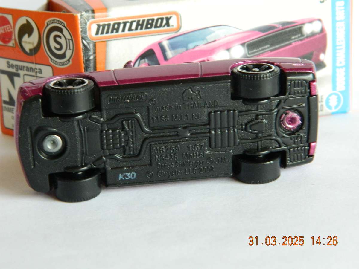 MATCHBOX  -  MB759  -  DODGE CHALLENGER