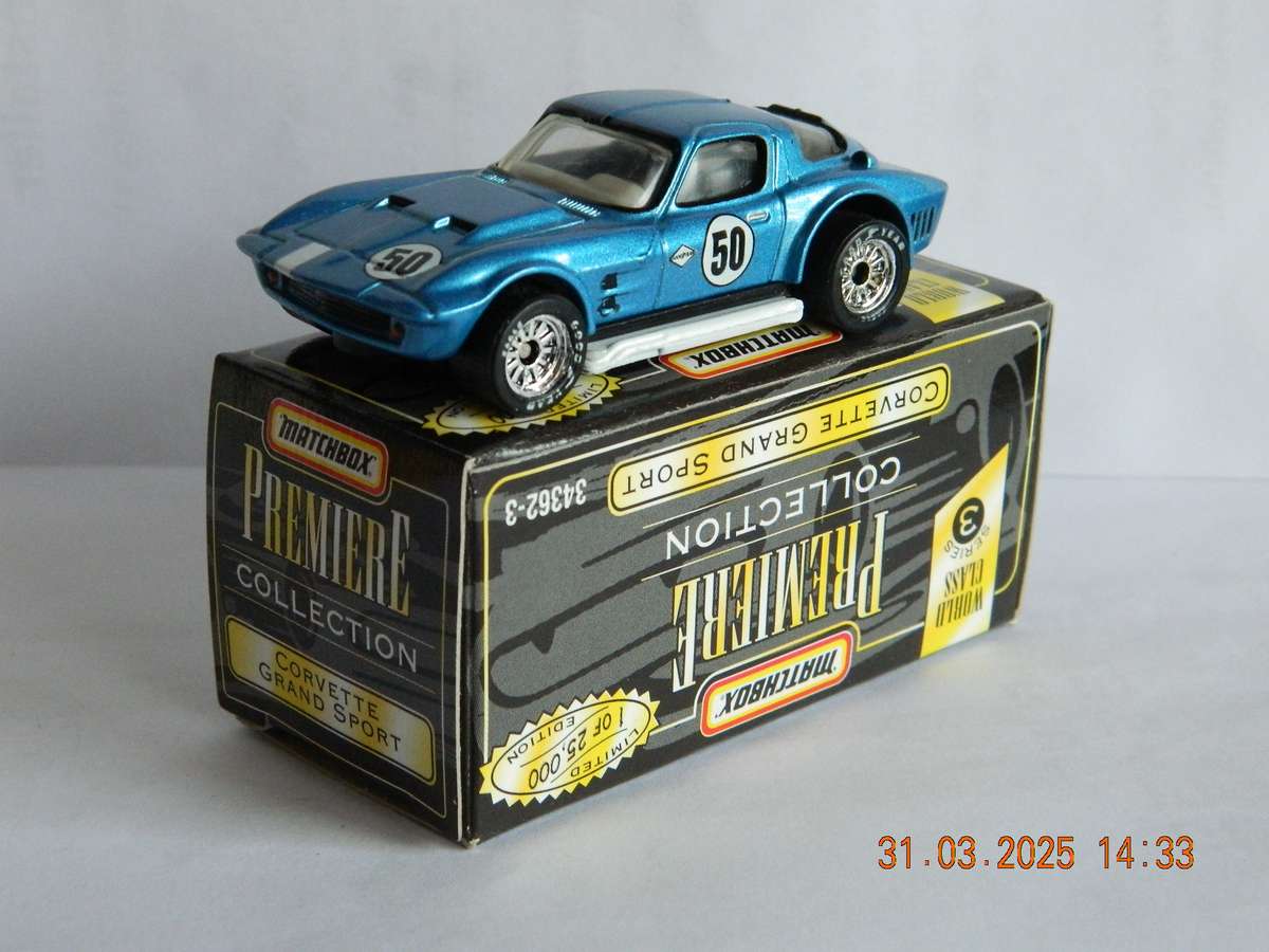 MATCHBOX  -  WORLD CLASS SERIES 3  -   PREMIERE COLLECTION  -  CORVETTE GRAND SPORT