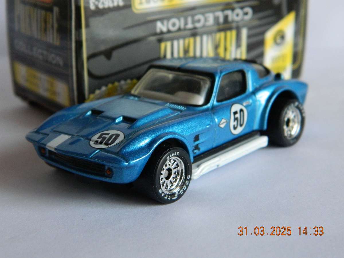 MATCHBOX  -  WORLD CLASS SERIES 3  -   PREMIERE COLLECTION  -  CORVETTE GRAND SPORT