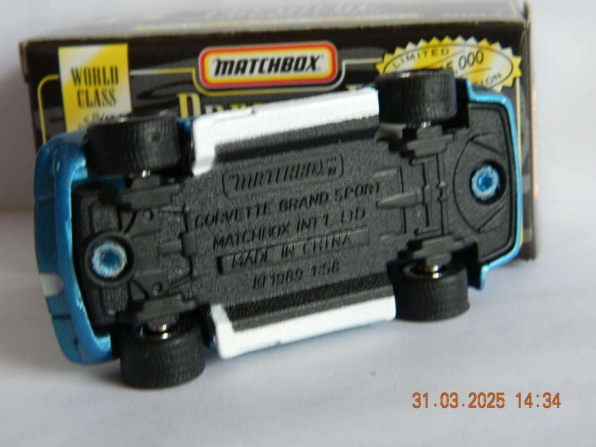 MATCHBOX  -  WORLD CLASS SERIES 3  -   PREMIERE COLLECTION  -  CORVETTE GRAND SPORT