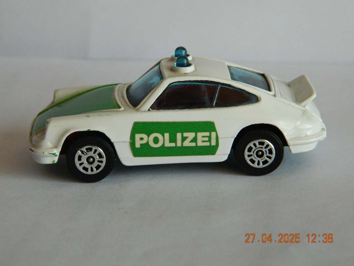 CORGI JUNIOR   -    -   PORSCHE CARRERA