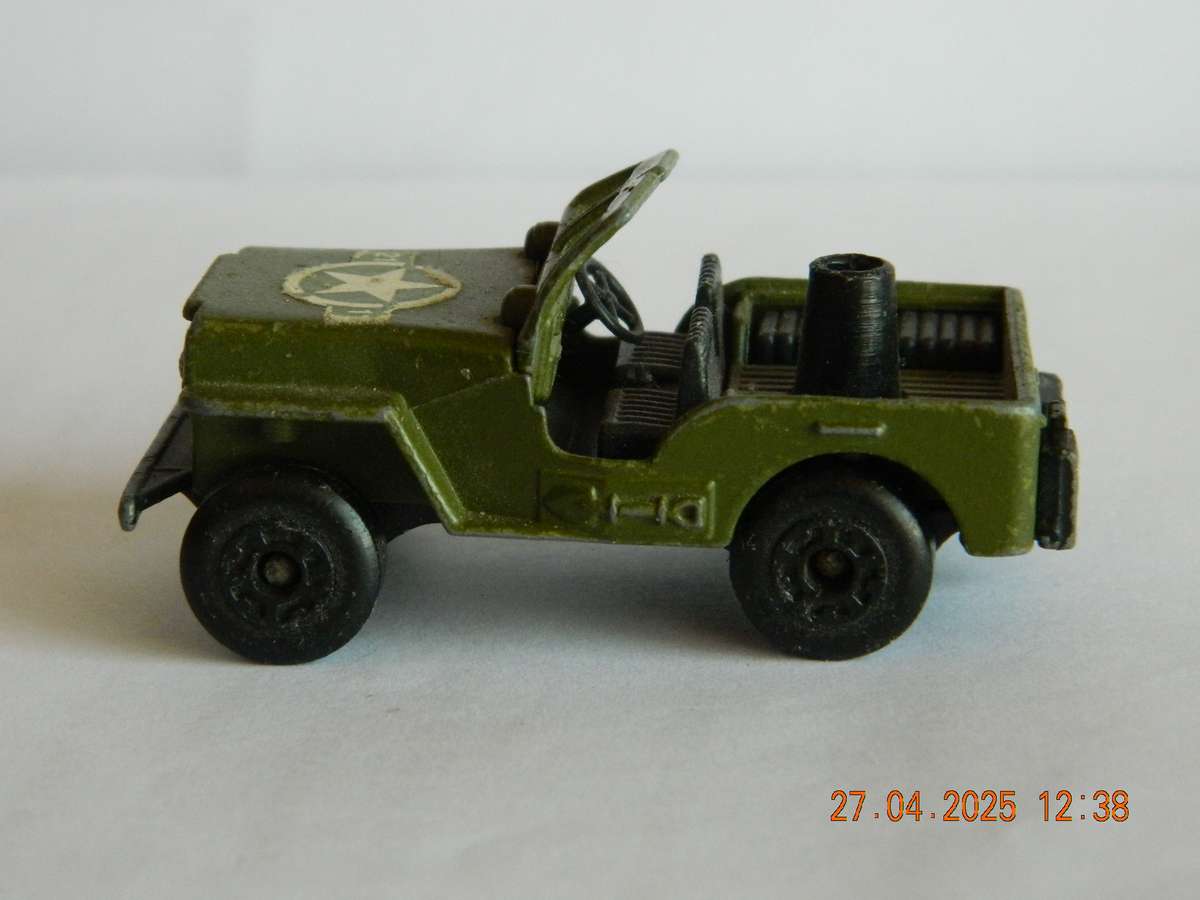 MATCHBOX SUPERFAST   -  11  -   SLEET - N - SNOW