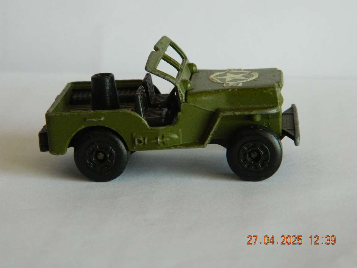 MATCHBOX SUPERFAST   -  11  -   SLEET - N - SNOW