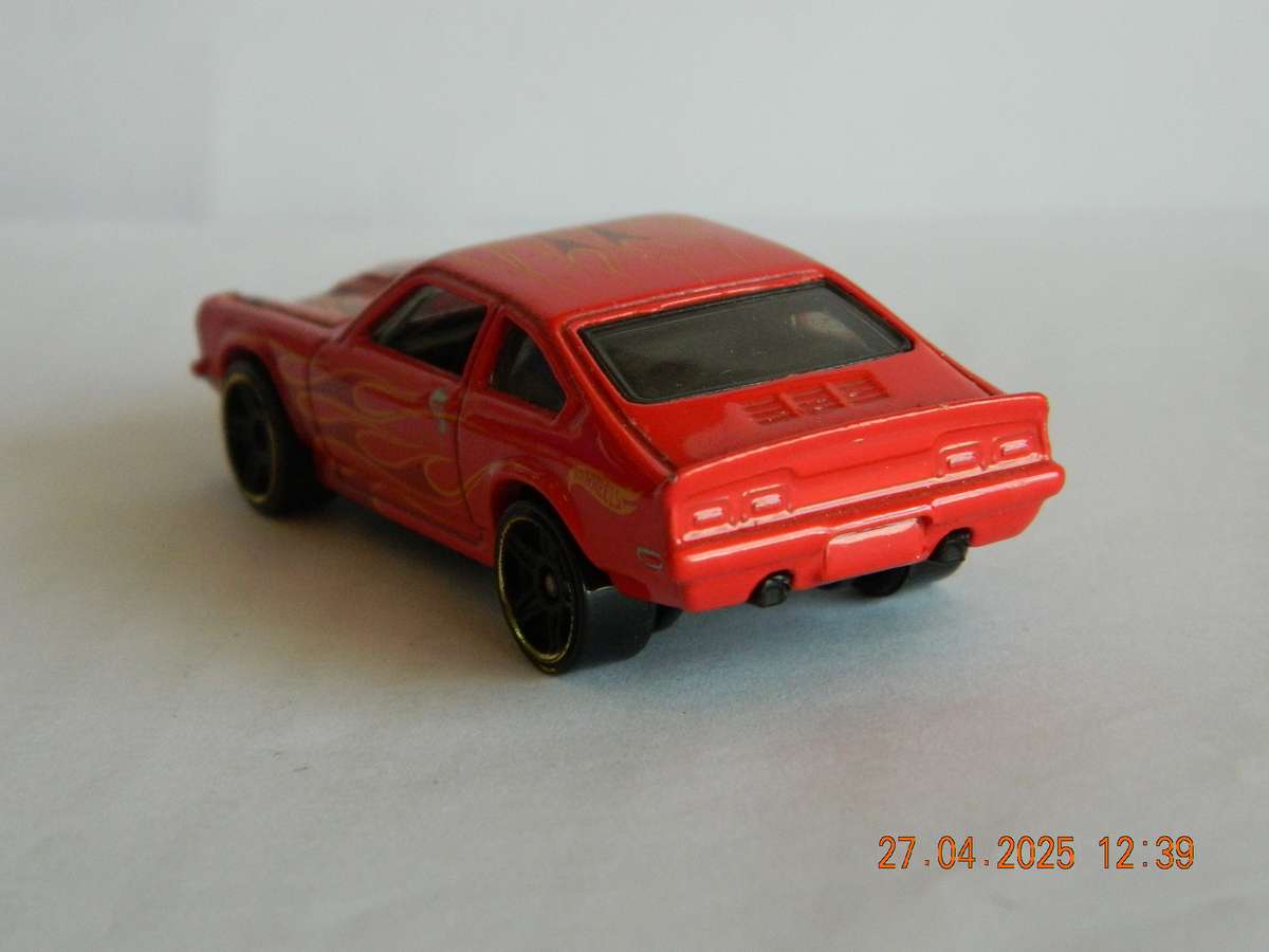 HOTWHEELS   -    -   CUSTOM V8 - VEGA