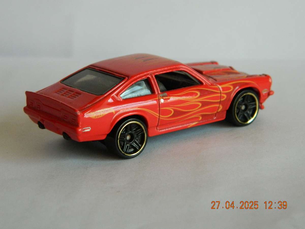 HOTWHEELS   -    -   CUSTOM V8 - VEGA