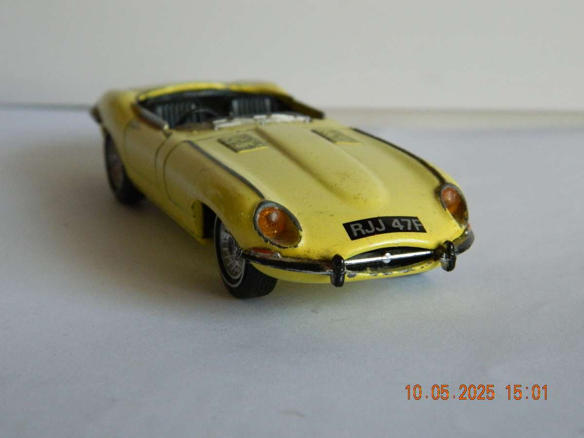 MATCHBOX DINKY  -  DY-1  -  1967  'E'  TYPE  JAGUAR