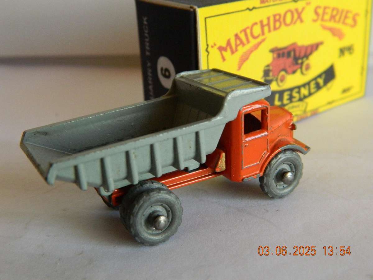 MATCHBOX SERIES  - 6  -    QUARRY TRUCK  (55MM)