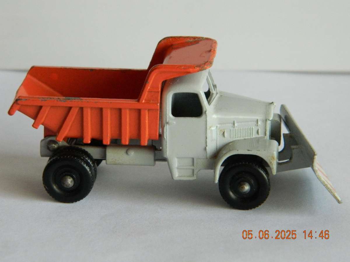 MATCHBOX SERIES  - 16  -  SCAMMELL SNOW PLOUGH