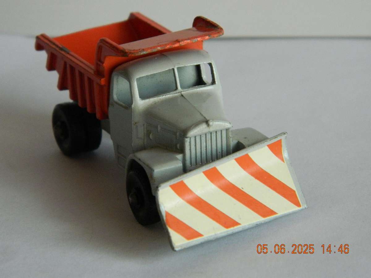 MATCHBOX SERIES  - 16  -  SCAMMELL SNOW PLOUGH