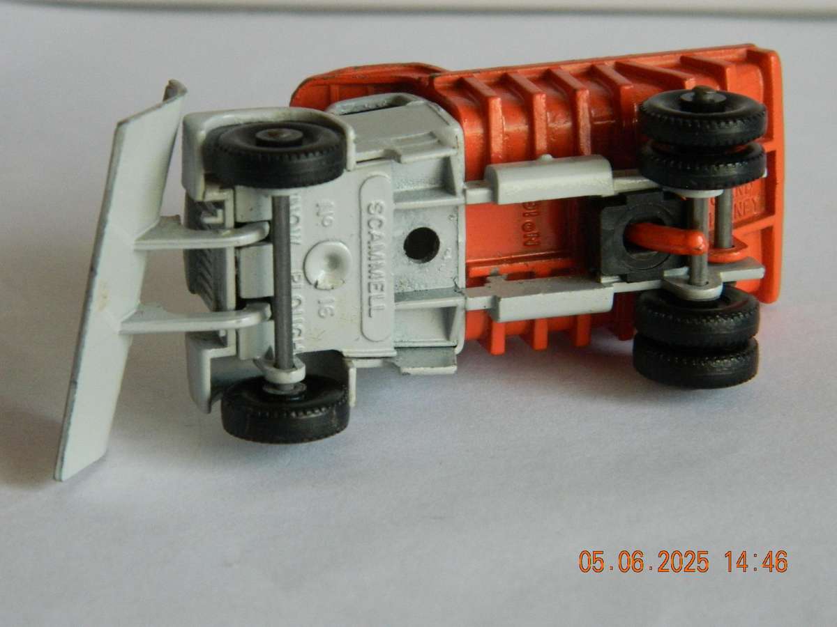 MATCHBOX SERIES  - 16  -  SCAMMELL SNOW PLOUGH