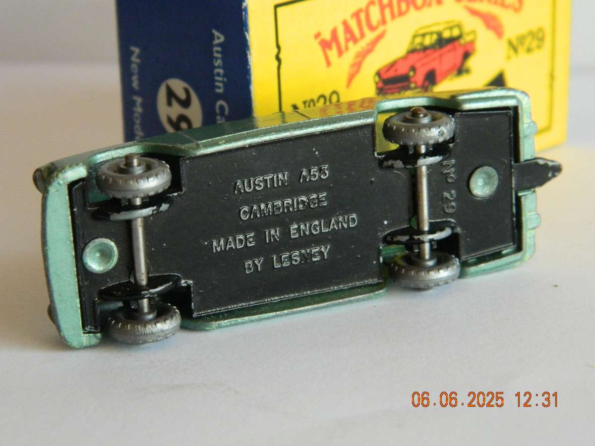 MATCHBOX SERIES  -  29  -   AUSTIN A55 CAMBRIDGE
