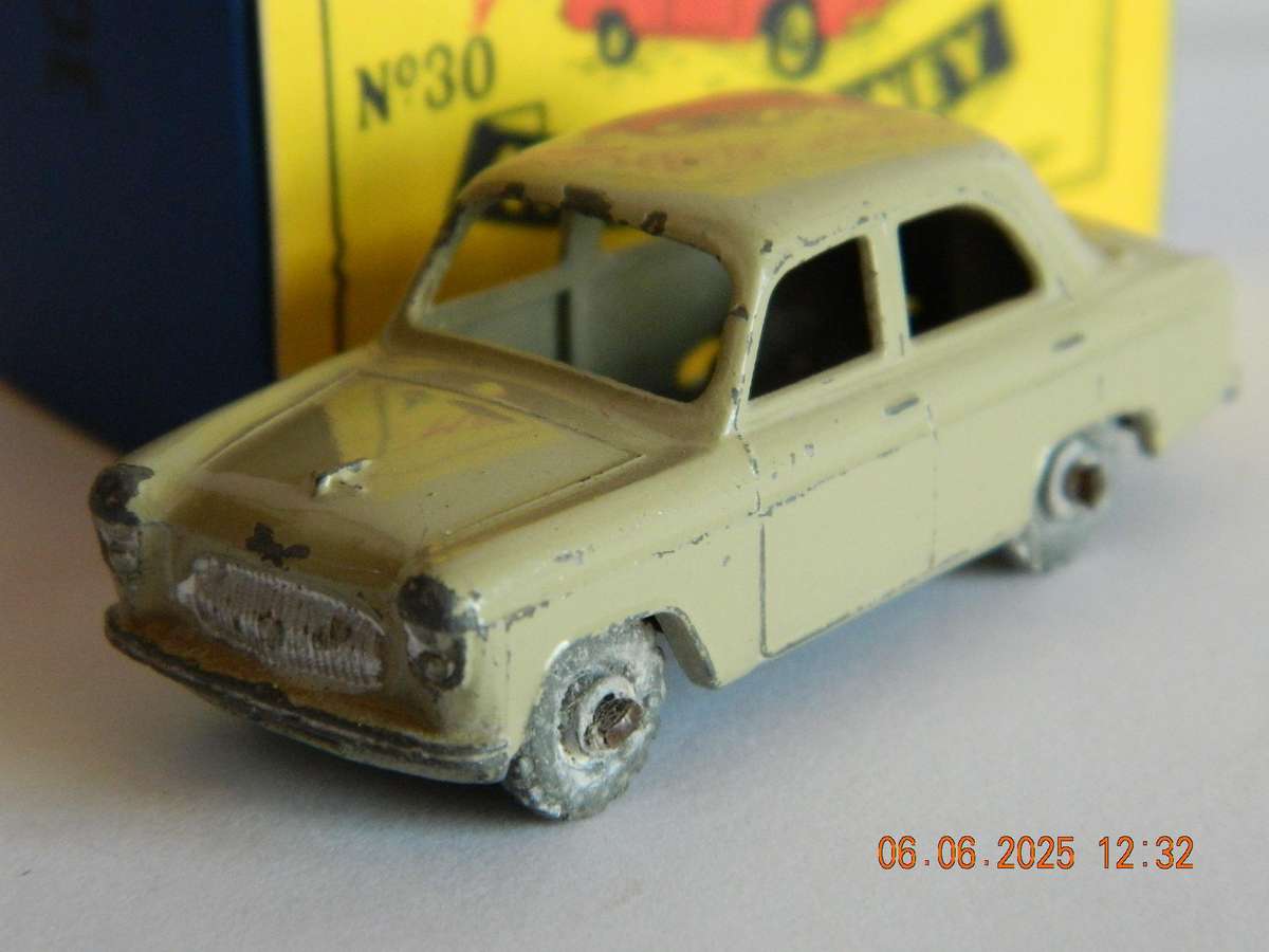 MATCHBOX SERIES  -  30  -   FORD PREFECT