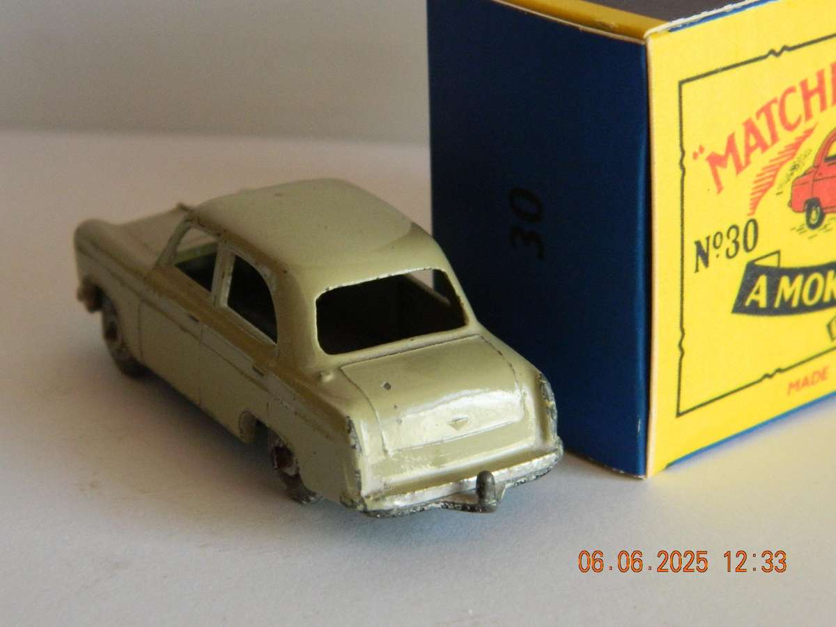 MATCHBOX SERIES  -  30  -   FORD PREFECT