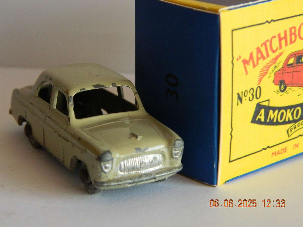 MATCHBOX SERIES  -  30  -   FORD PREFECT