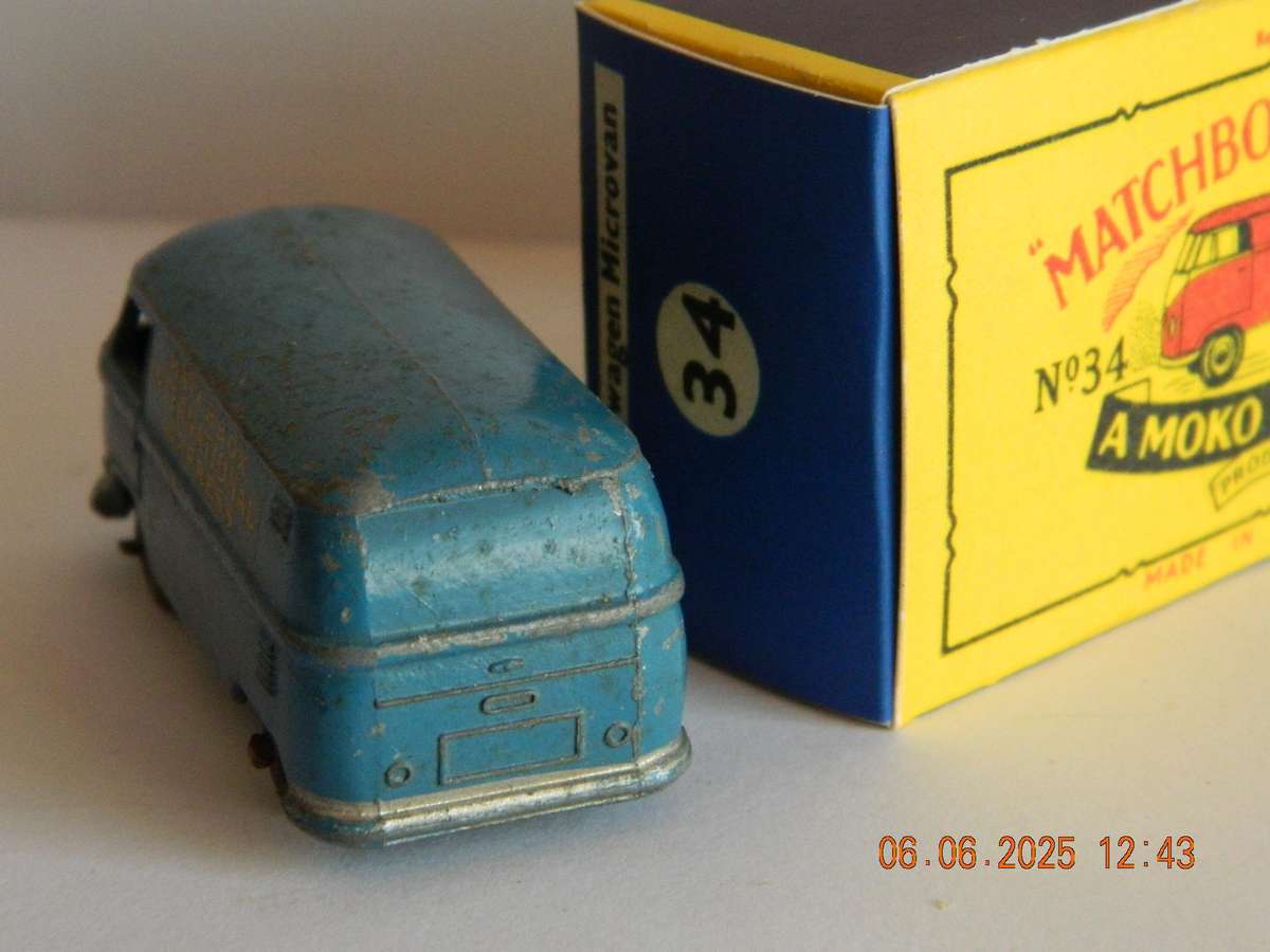 MATCHBOX SERIES  -  34  -   VOLKSWAGEN 15CWT VAN