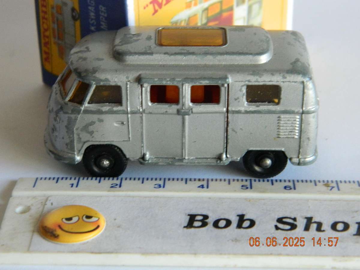 MATCHBOX SERIES  -  34  -   VOLKSWAGEN CAMPER