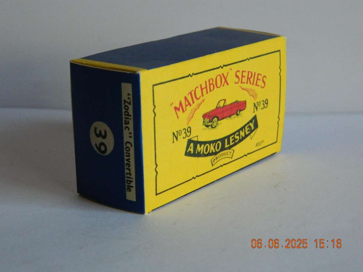 MATCHBOX SERIES  -  39  -   FORD ZODIAC CONVERTIBLE