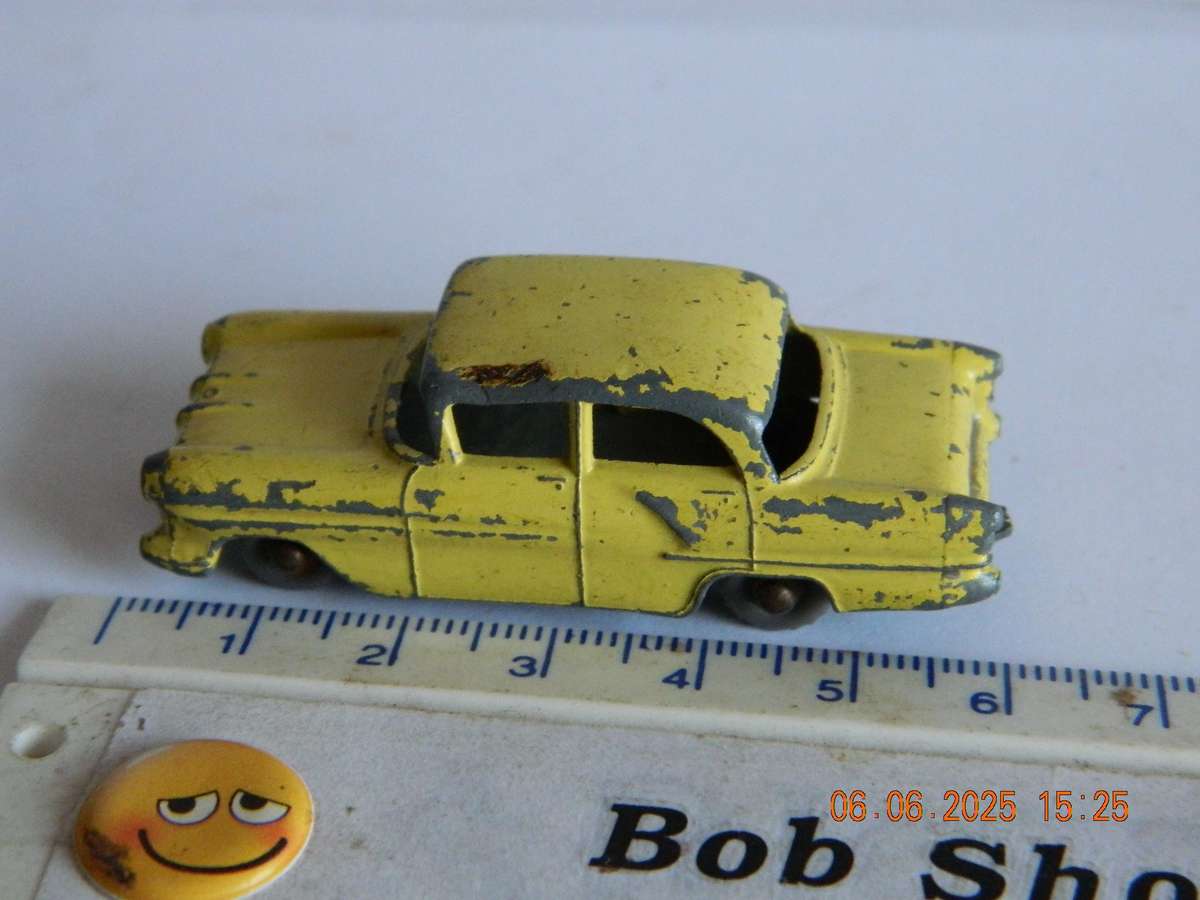 MATCHBOX SERIES  -  45  -  VAUXHALL VICTOR