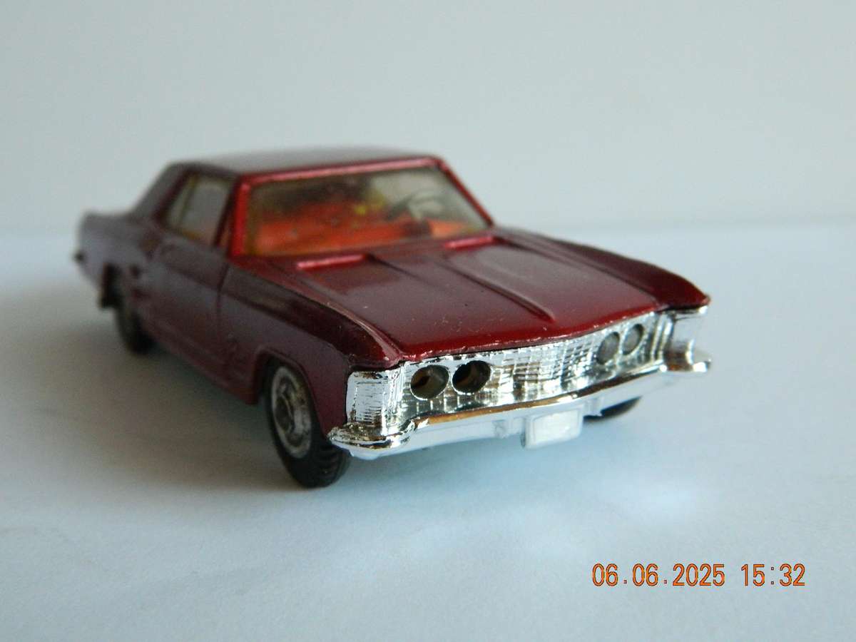 CORGI TOYS -   -  245  -  BUICK RIVIERA