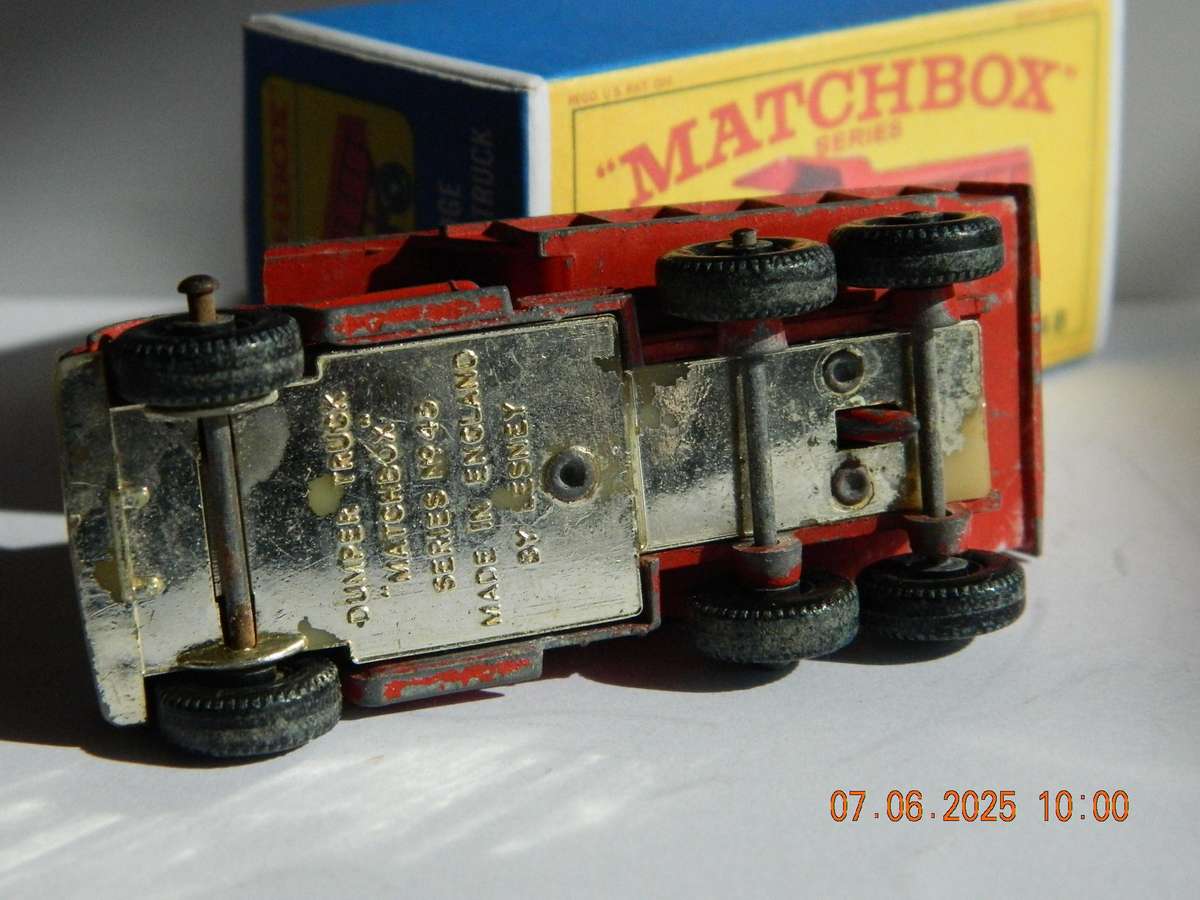 MATCHBOX SERIES  -  48  -  DODGE DUMPER TRUCK  -  ORIGINAL BOX