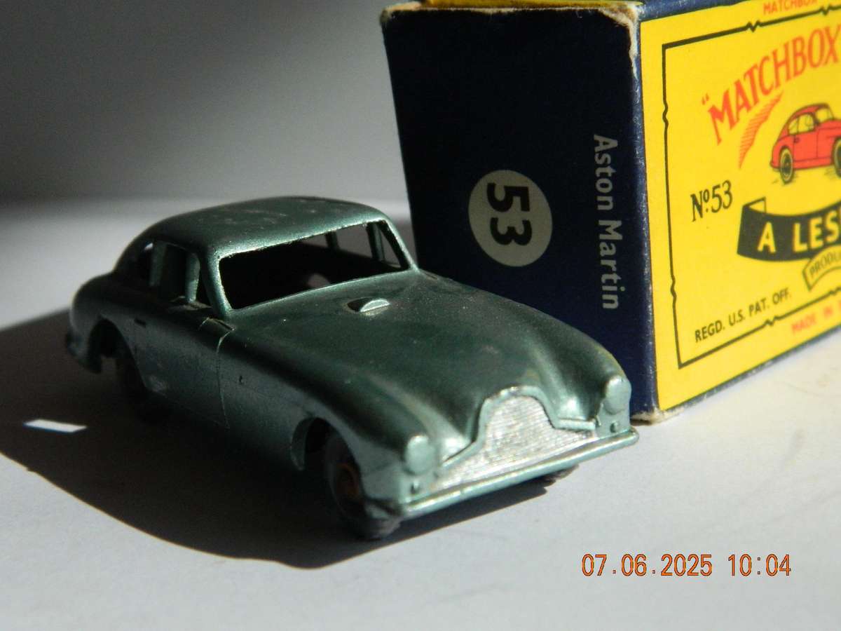MATCHBOX SERIES  -  53  -  ASTON MARTIN  -  ORIGINAL BOX