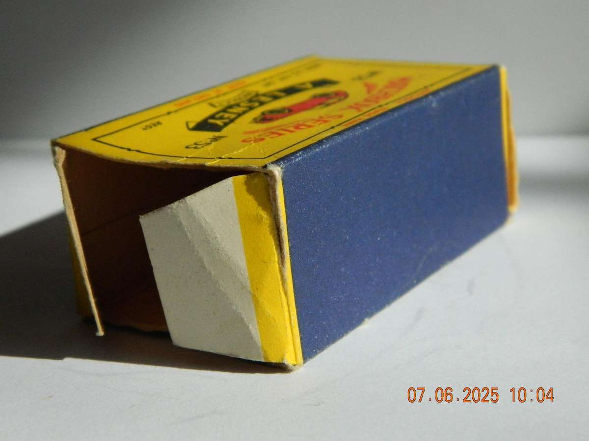 MATCHBOX SERIES  -  53  -  ASTON MARTIN  -  ORIGINAL BOX