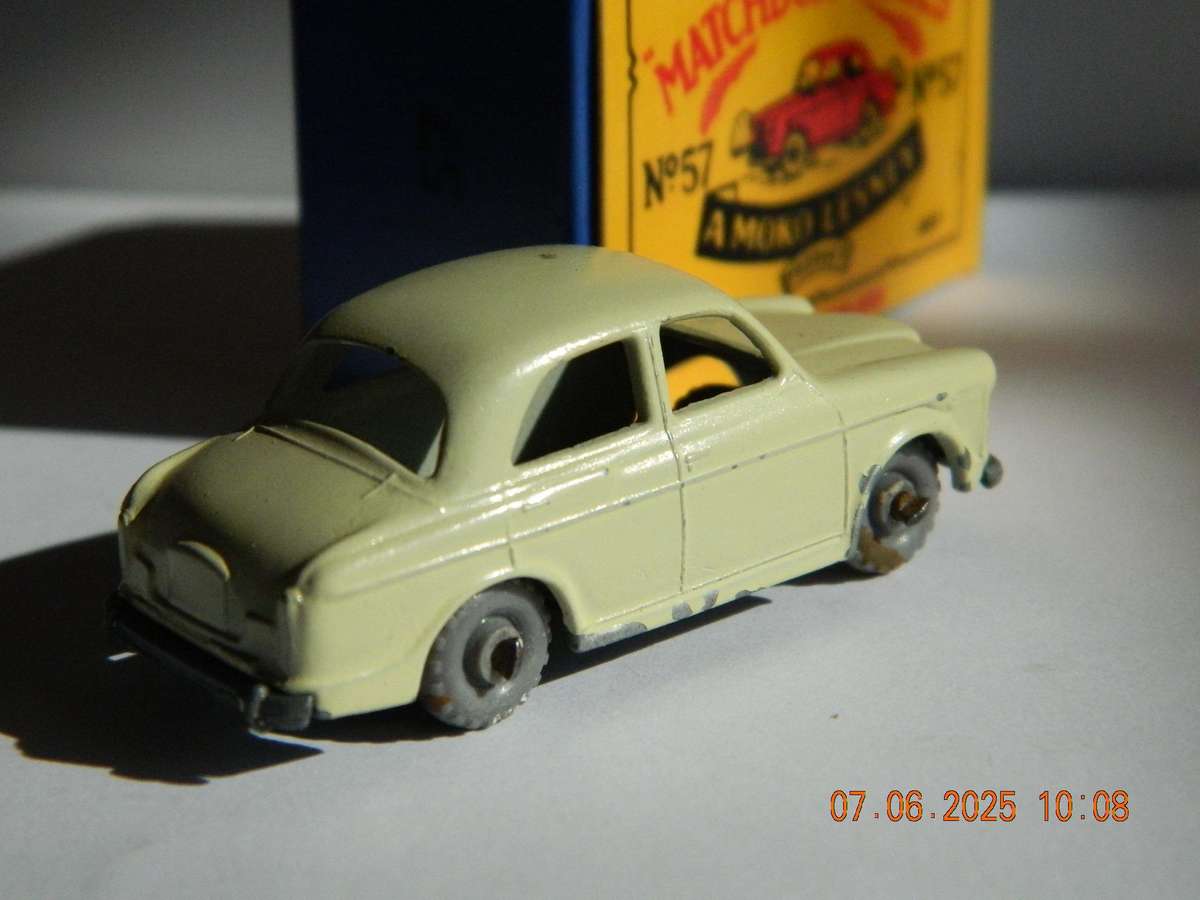 MATCHBOX SERIES  -  57  -  WOLSELEY  1500