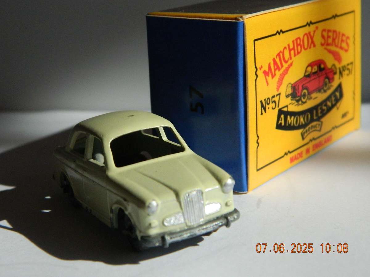 MATCHBOX SERIES  -  57  -  WOLSELEY  1500
