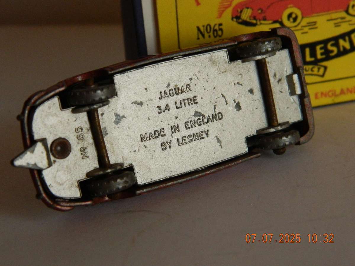 MATCHBOX SERIES  -  NO. 65  -  JAGUAR  3.4 LITRE