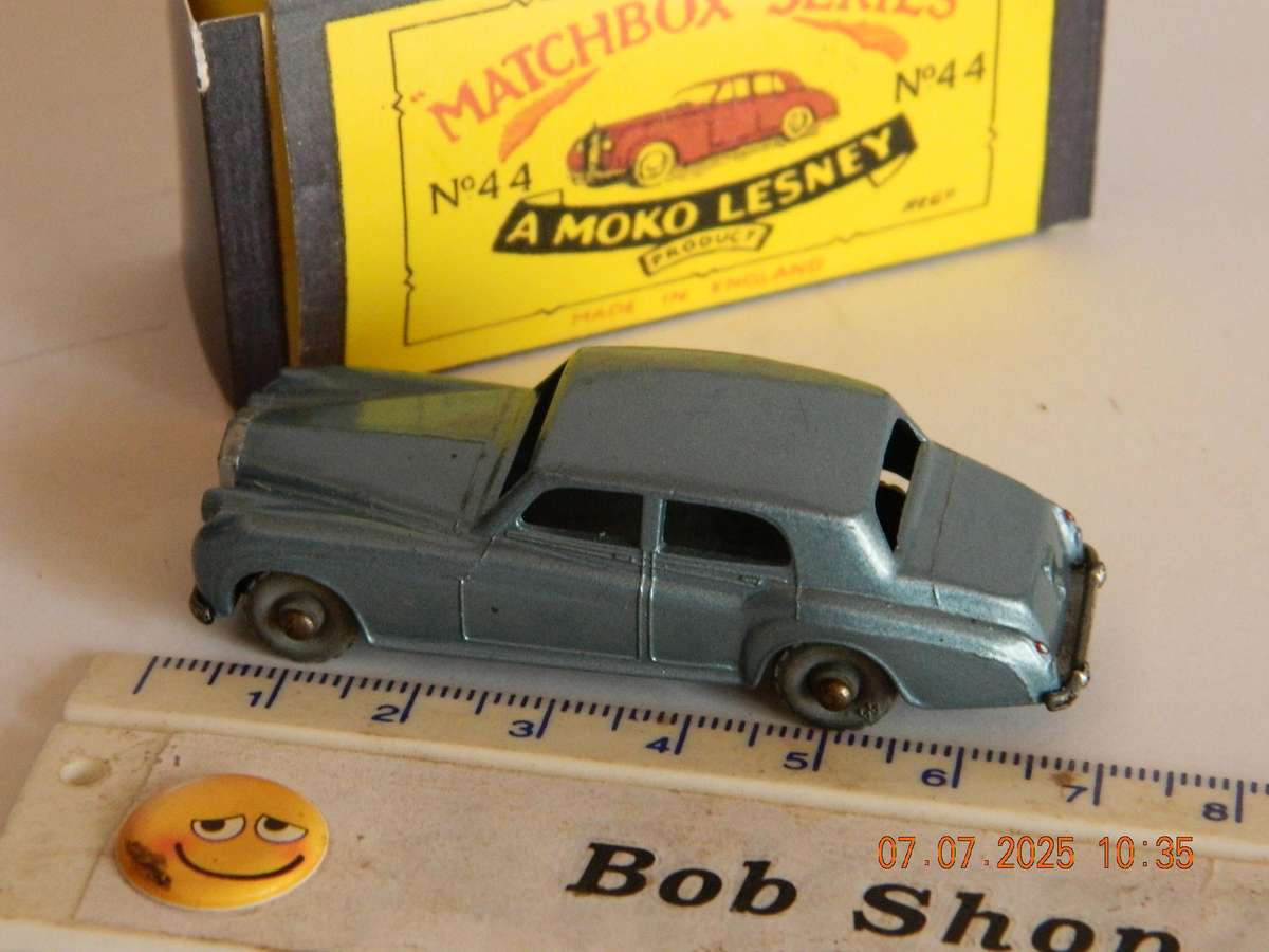 MATCHBOX SERIES  -  NO. 44  -  ROLLS-ROYCE SILVER CLOUD