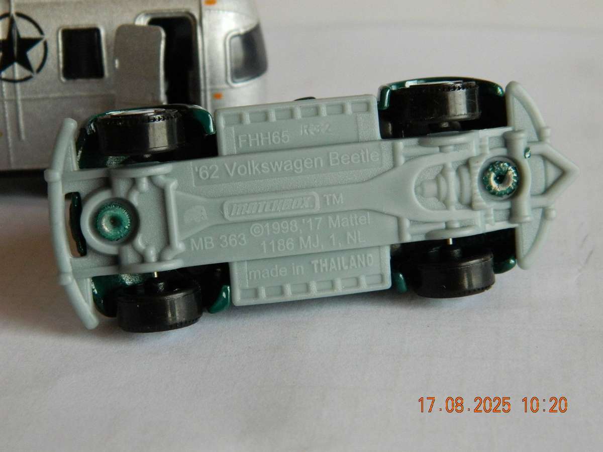 MATCHBOX   -  MB 363 -   VOLKSWAGEN AND MAJORETTE CARAVAN