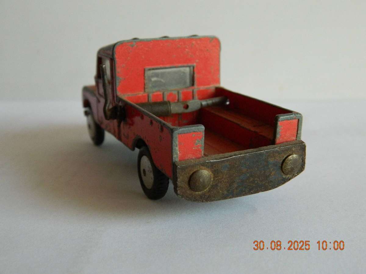 CORGI TOYS   -  477 -   LAND ROVER RECOVERY TRUCK