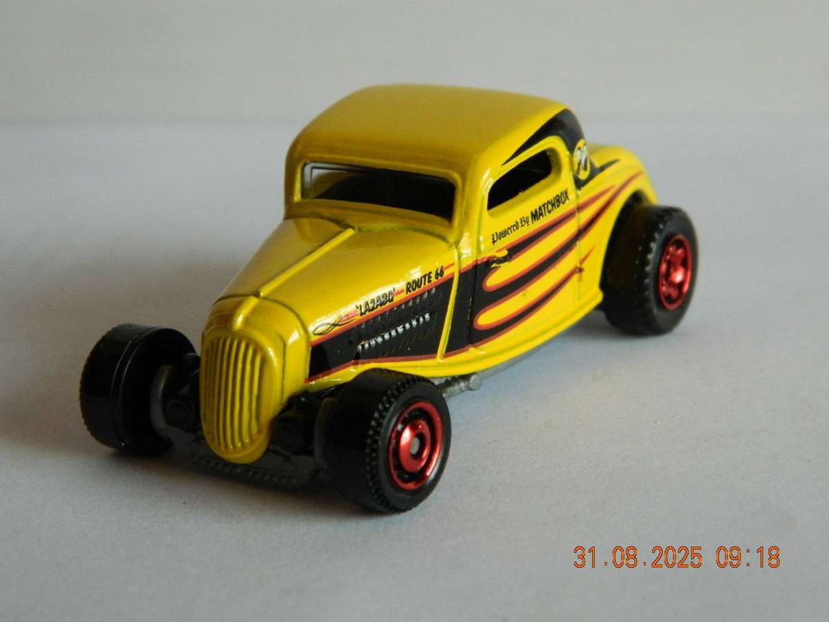 MATCHBOX    -  MB 327  -   1933  FORD COUPE