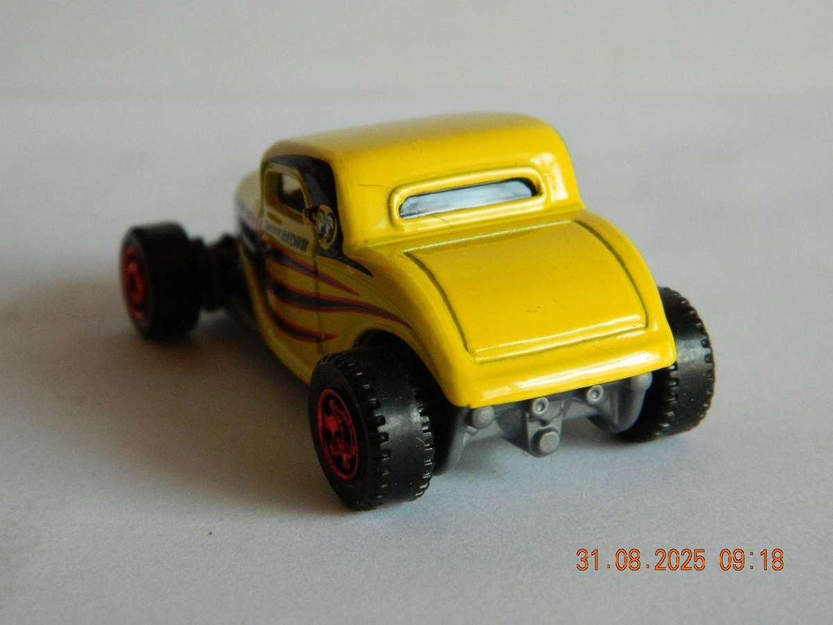 MATCHBOX    -  MB 327  -   1933  FORD COUPE