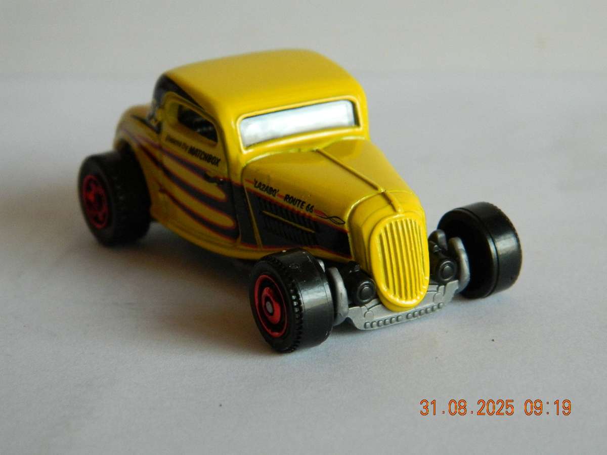 MATCHBOX    -  MB 327  -   1933  FORD COUPE