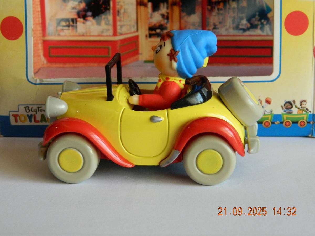 LLEDO TOYS  -  TOYLAND CARS  - 125399  -   NODDY'S CAR  -  VERY RARE