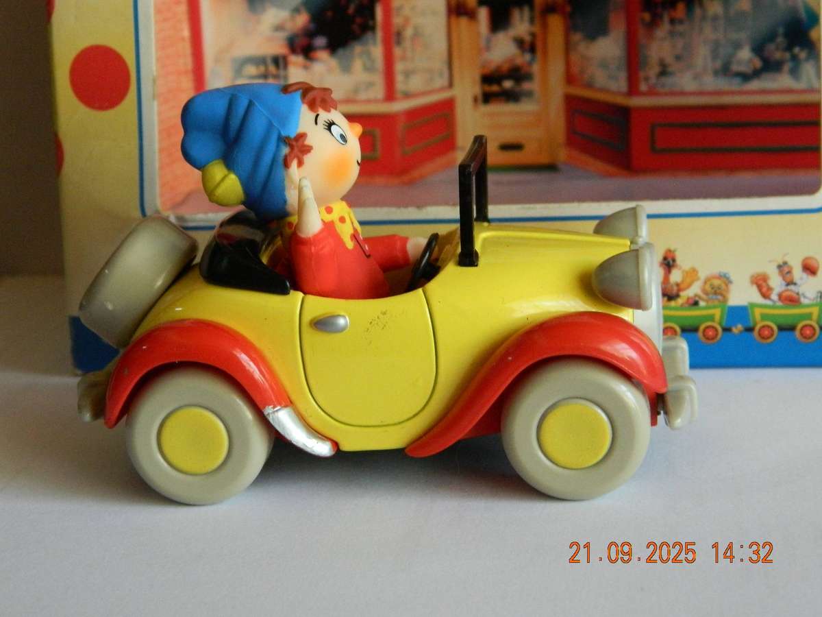 LLEDO TOYS  -  TOYLAND CARS  - 125399  -   NODDY'S CAR  -  VERY RARE