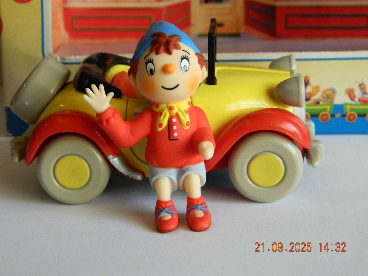 LLEDO TOYS  -  TOYLAND CARS  - 125399  -   NODDY'S CAR  -  VERY RARE