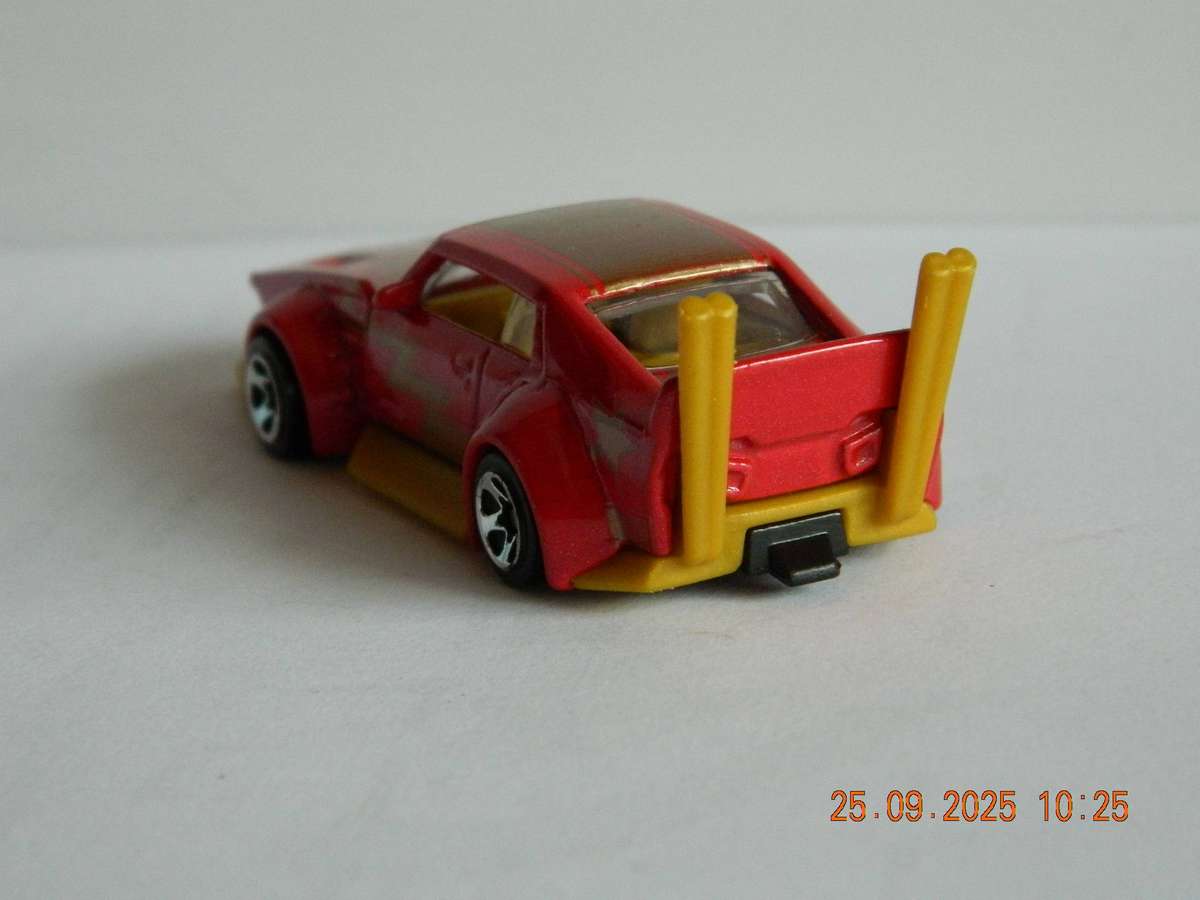 HOTWHEELS   -    -    MAD MANGA